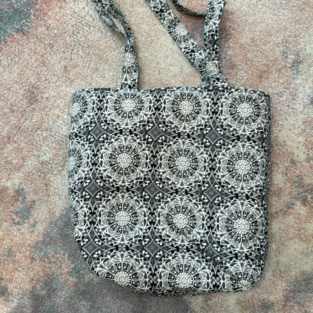 14” x 14” cotton quilt like bag, like new